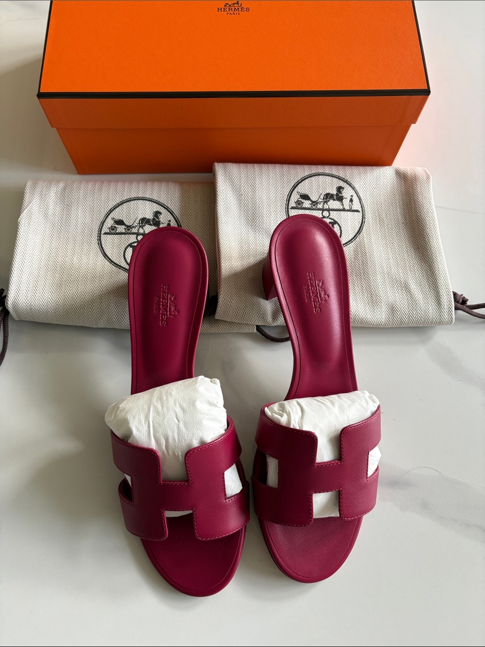 Hermes oasis oran Slide Sandals in Fuchsia Pink rose magenta